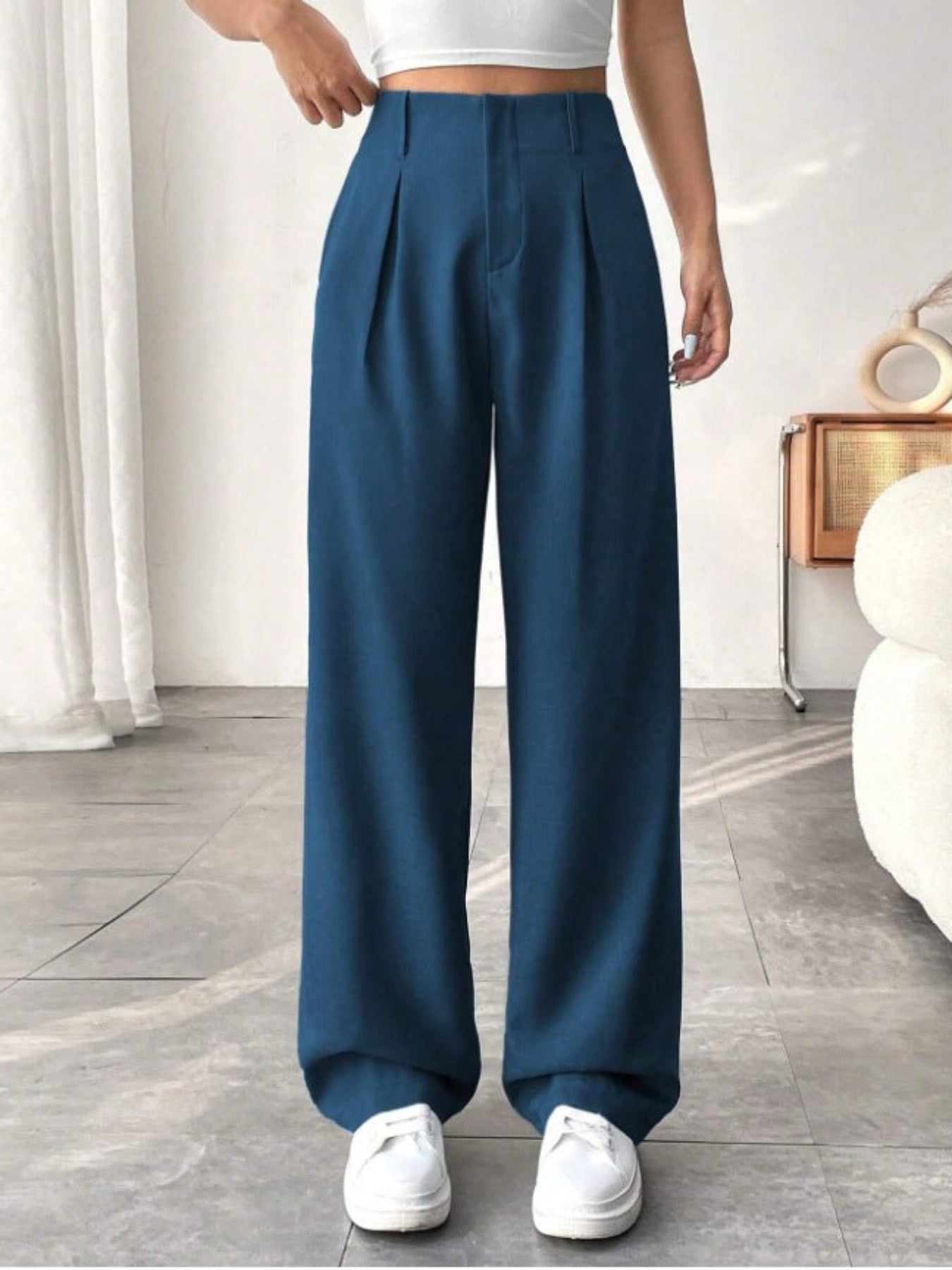 Belisima – Elegant Pleated Wide-Leg Office Trouser