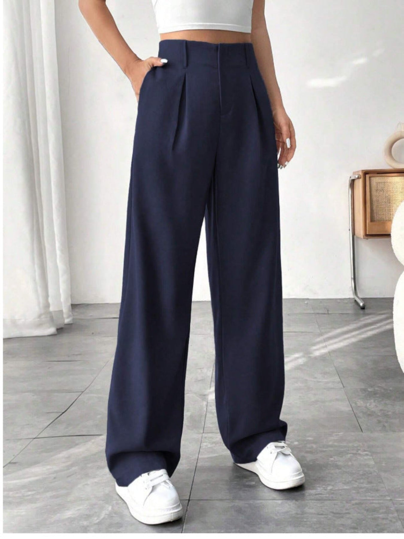 Belisima – Elegant Pleated Wide-Leg Office Trouser